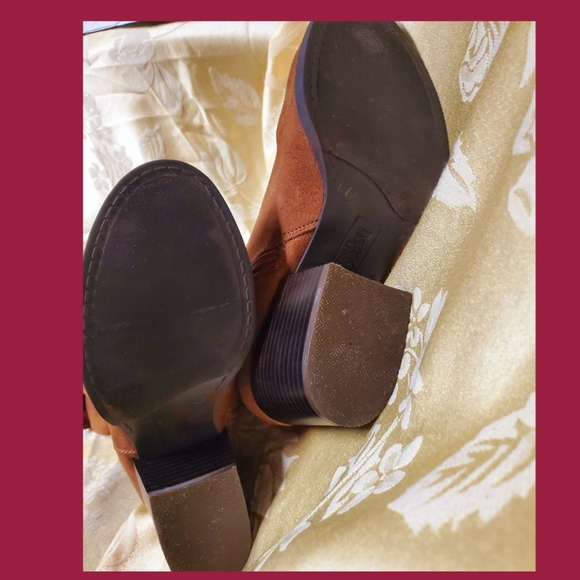 Faux Suede Knee Lenght Boot - Picture 5 of 6